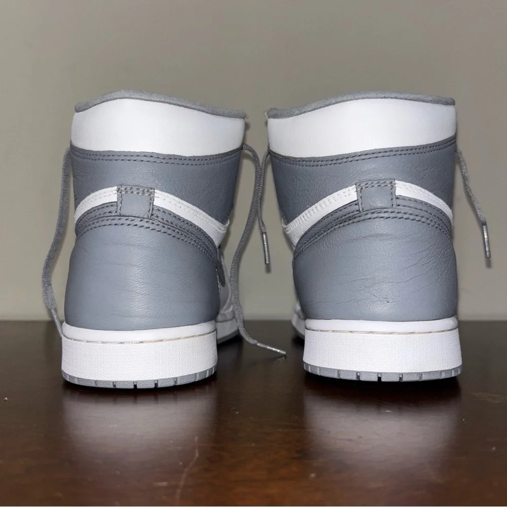 Jordan 1 High OG Stealth - men 10.5 (creases, repainted) - Picture 5 of 12